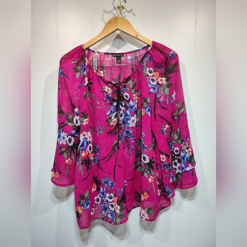 New Directions Pink Floral Boho‎ Blouse Bell Sleeve Tie Neck Top Size L
